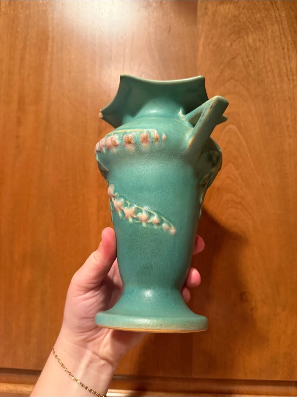 Vtg Roseville Pottery Bleeding Heart Vase 965-7